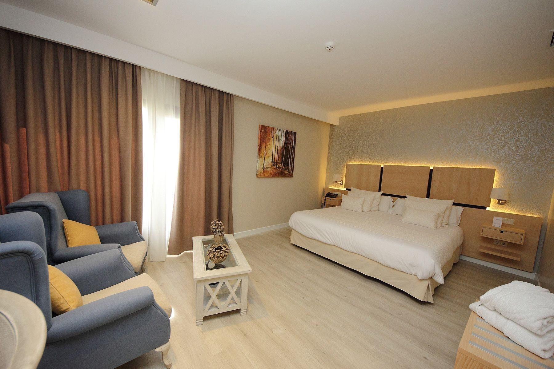 Hotel Chateau Vinasoro 알카자드샌우안 외부 사진