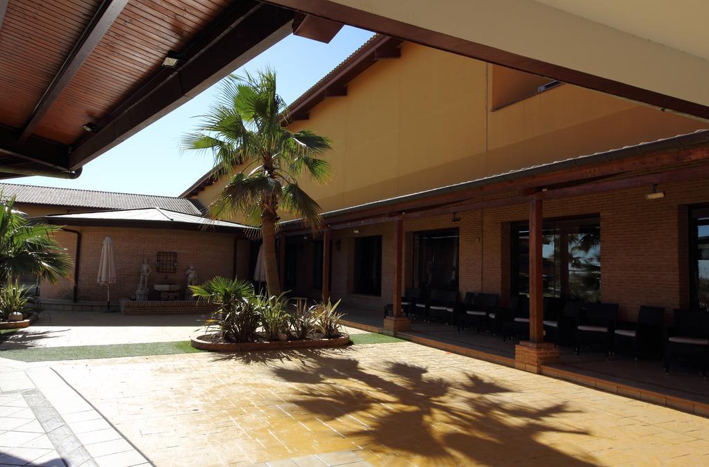 Hotel Chateau Vinasoro 알카자드샌우안 외부 사진